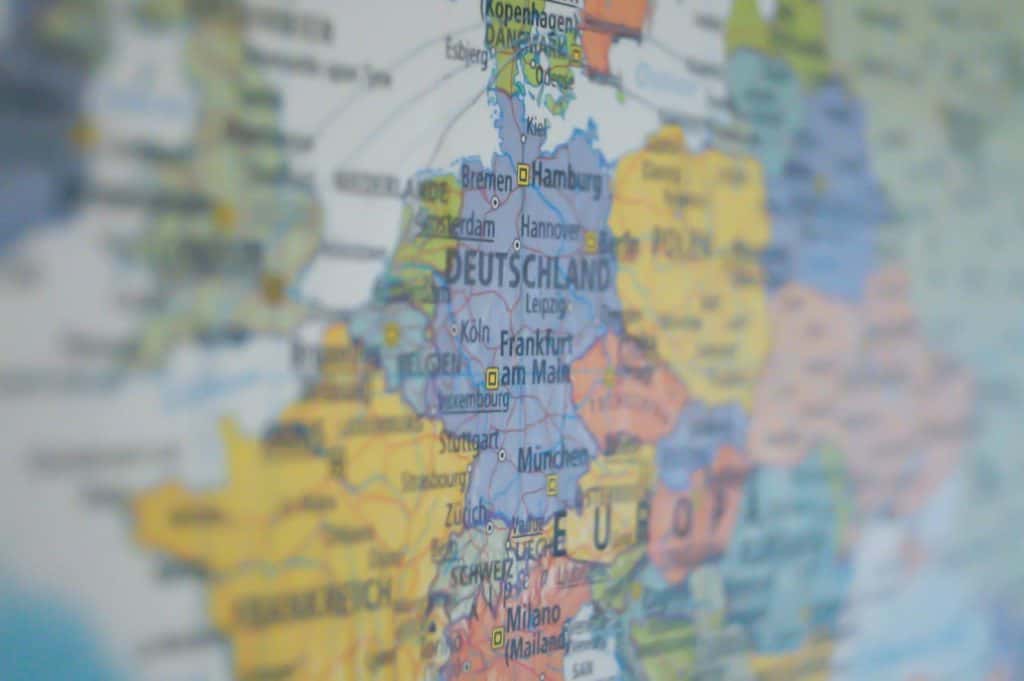 Studenten2go Umzugshelfer Vermittlung 12 Studenten2go Deutschland Karte WordPress Header Hintergrund Bild iloveimg compressed